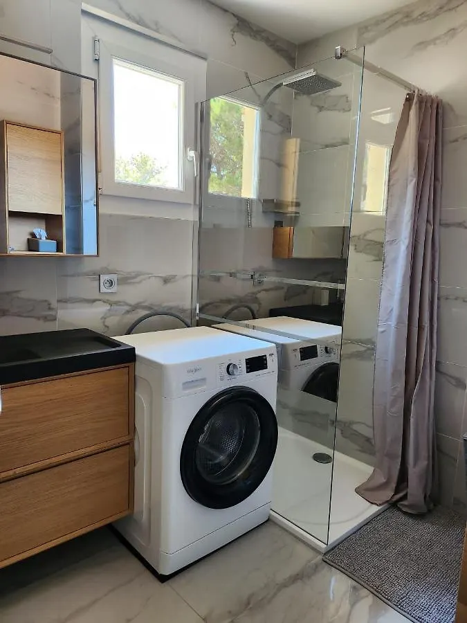 Apartment Ferienwohnung T3 Avec Magnifique Vue Montagne, 3 Etoiles, Piscine Et Parking, Clim Mougins Frankreich
